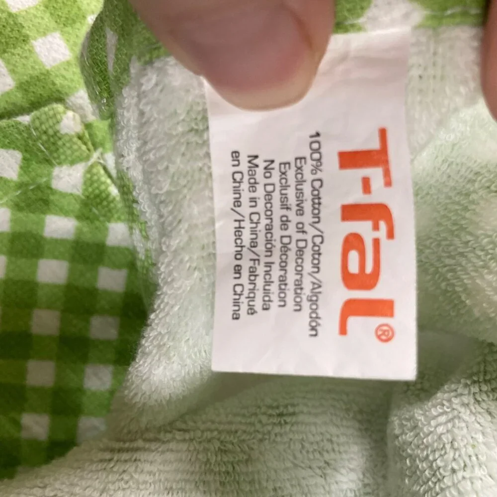 2 T Fal Happy Easter Bunny‎ Hop Kitchen Towels Farm Truck Easter Eggs 17 x 24